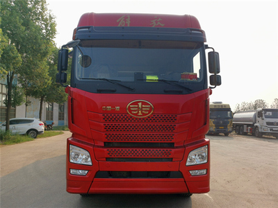 國(guó)六解放JH6 9米6冷藏車(chē) 高效冷鏈運(yùn)輸?shù)膶?zhuān)業(yè)解決方案